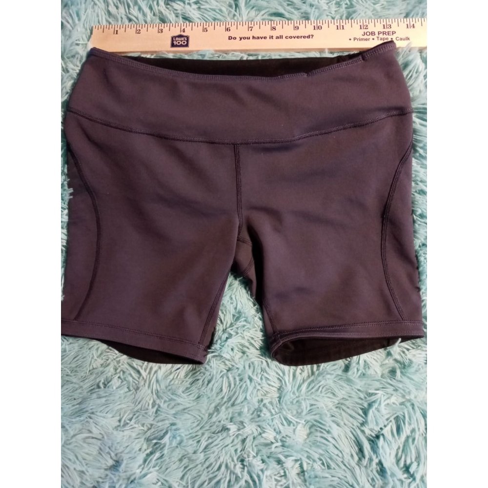 Zella Gray women's activewear shorts size small